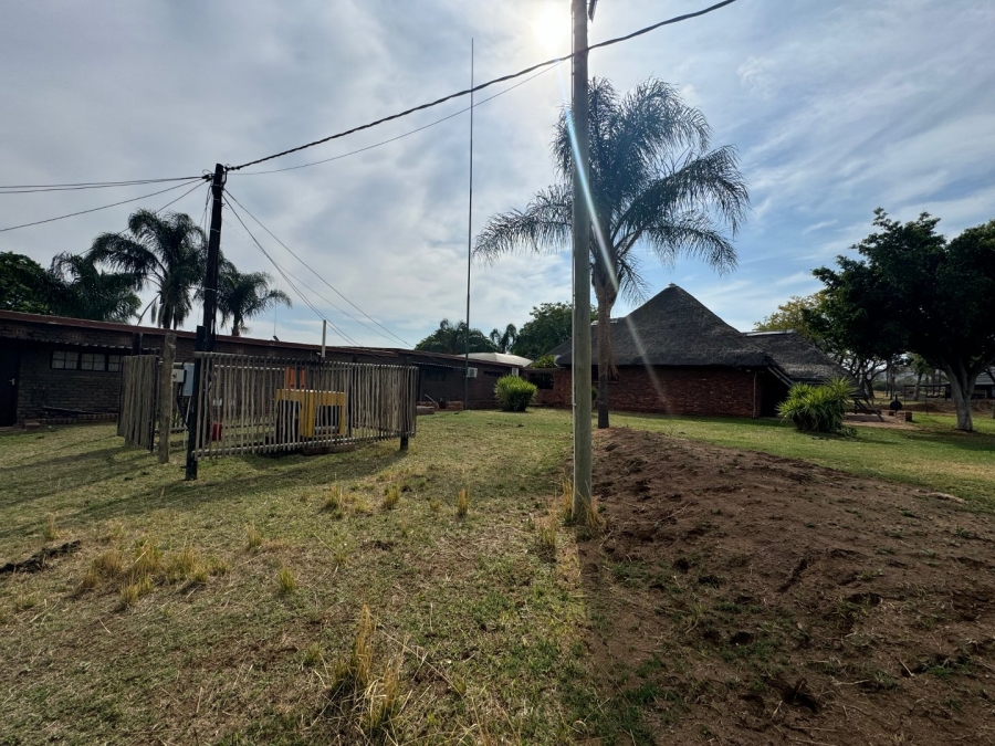 Commercial Property for Sale in Hartbeespoort Rural North West